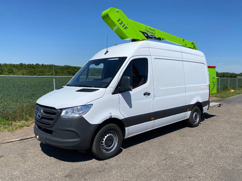 France Elevateur 121 F| HYBRID | PLATFORM BATTERY OPERATED - Truck mounted aerial platform: picture 5 France Elevateur 121 F| HYBRID | PLATFORM BATTERY OPERATED - Truck mounted aerial platform: picture 5