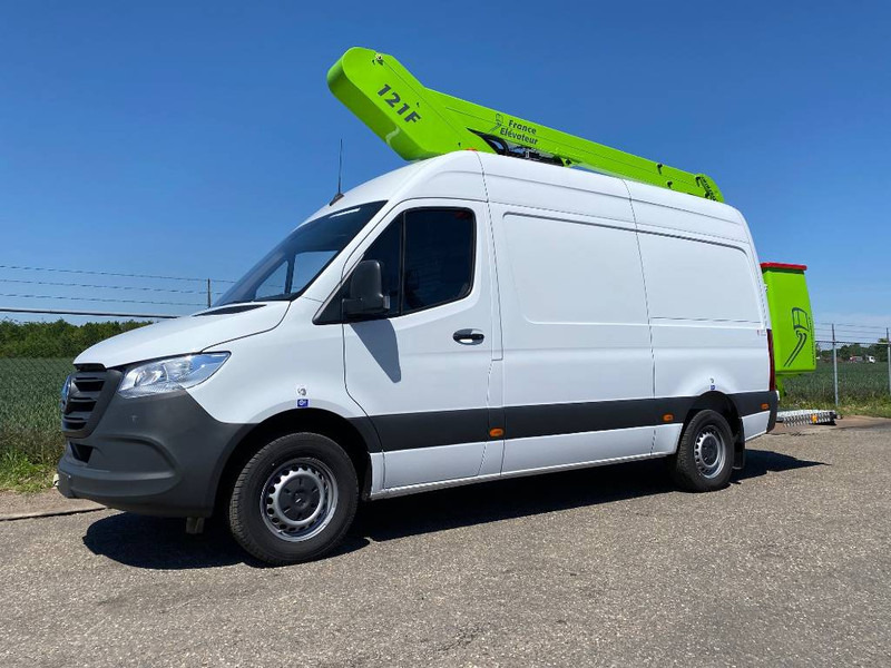 France Elevateur 121 F| HYBRID | PLATFORM BATTERY OPERATED - Truck mounted aerial platform: picture 3 France Elevateur 121 F| HYBRID | PLATFORM BATTERY OPERATED - Truck mounted aerial platform: picture 3