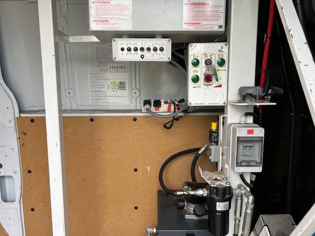 Truck mounted aerial platform France Elevateur 152 TPF: picture 14