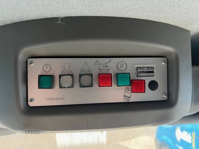 Truck mounted aerial platform France Elevateur 152 TPF: picture 20