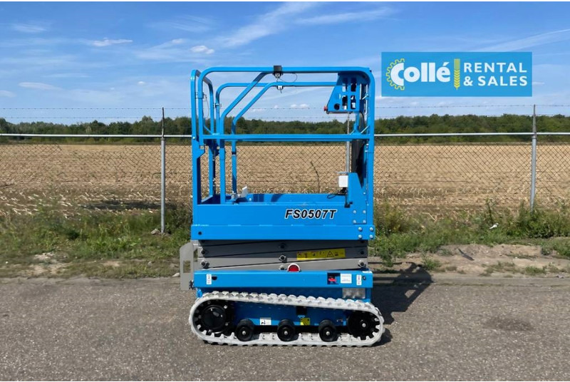 Fronteq FS0507T Tracked Scissor Lift | 2025 - Scissor lift: picture 1 Fronteq FS0507T Tracked Scissor Lift | 2025 - Scissor lift: picture 1