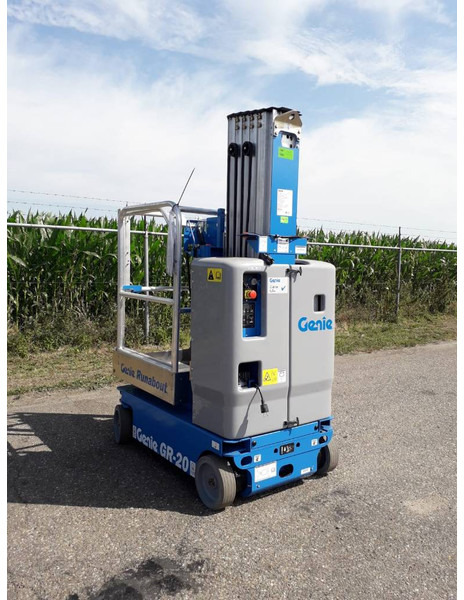 Genie GR-20 | 2020 - Vertical mast lift: picture 3 Genie GR-20 | 2020 - Vertical mast lift: picture 3