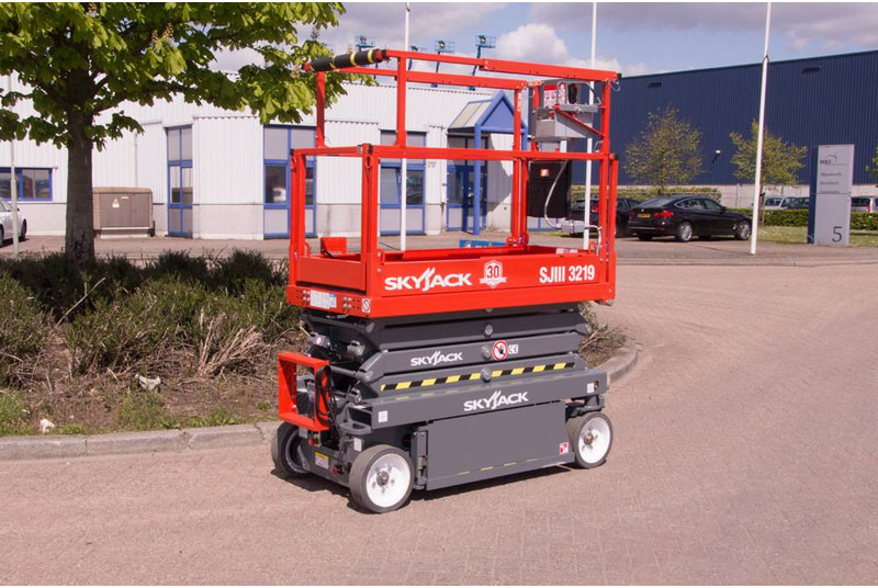 Skyjack SJIII3219 - Scissor lift: picture 3 Skyjack SJIII3219 - Scissor lift: picture 3