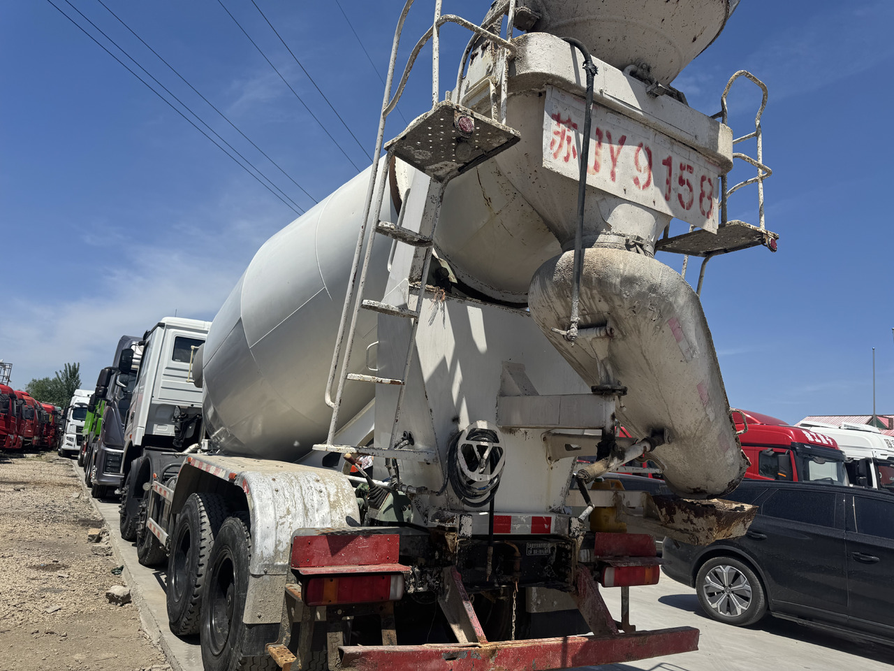 BEIFANG MERCEDES-BENZ - Concrete mixer truck: picture 3 BEIFANG MERCEDES-BENZ - Concrete mixer truck: picture 3