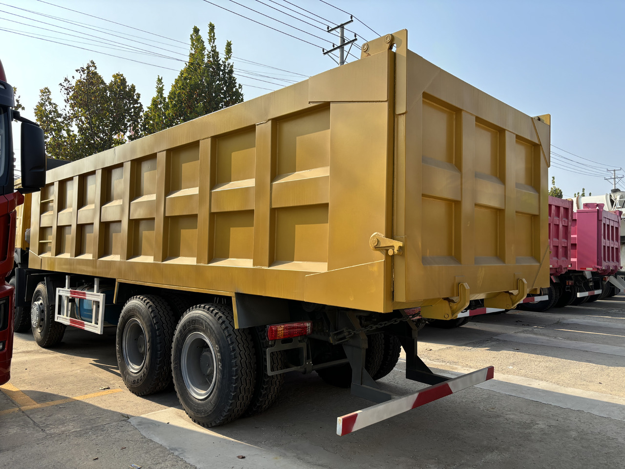 SINOTRUK HOWO - Tipper: picture 4 SINOTRUK HOWO - Tipper: picture 4