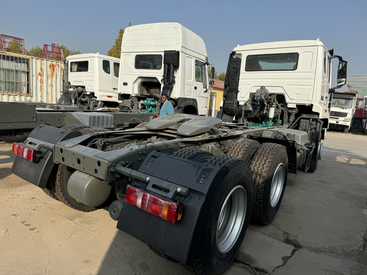 SINOTRUCK HOWO - Tractor unit: picture 3 SINOTRUCK HOWO - Tractor unit: picture 3