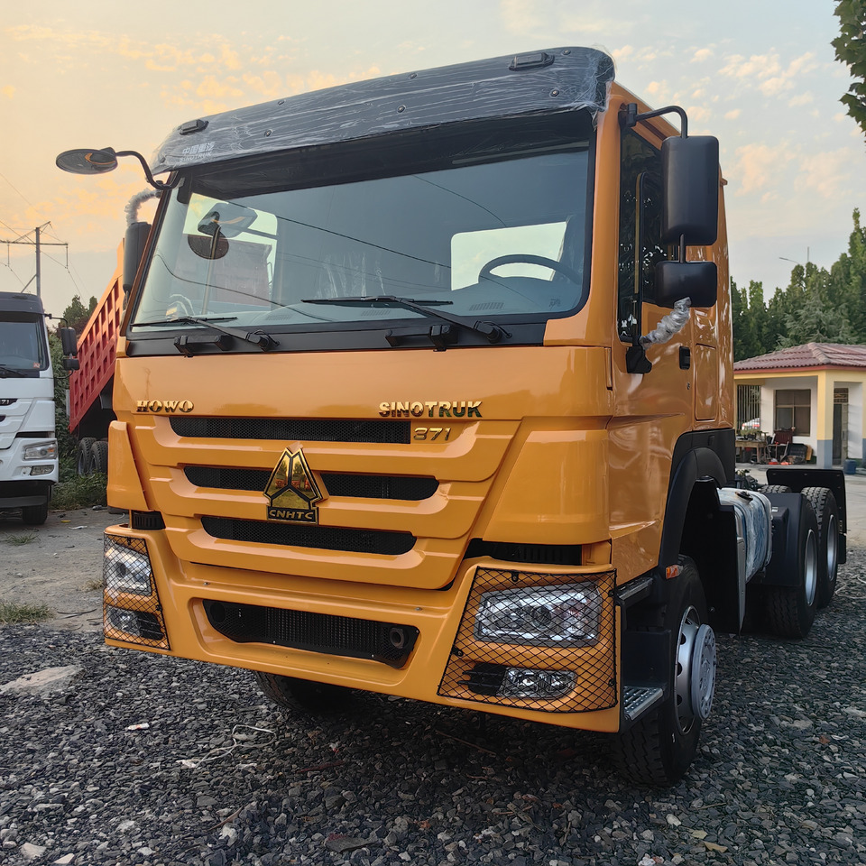 SINOTRUCK HOWO TRACTOR - Tractor unit: picture 1 SINOTRUCK HOWO TRACTOR - Tractor unit: picture 1