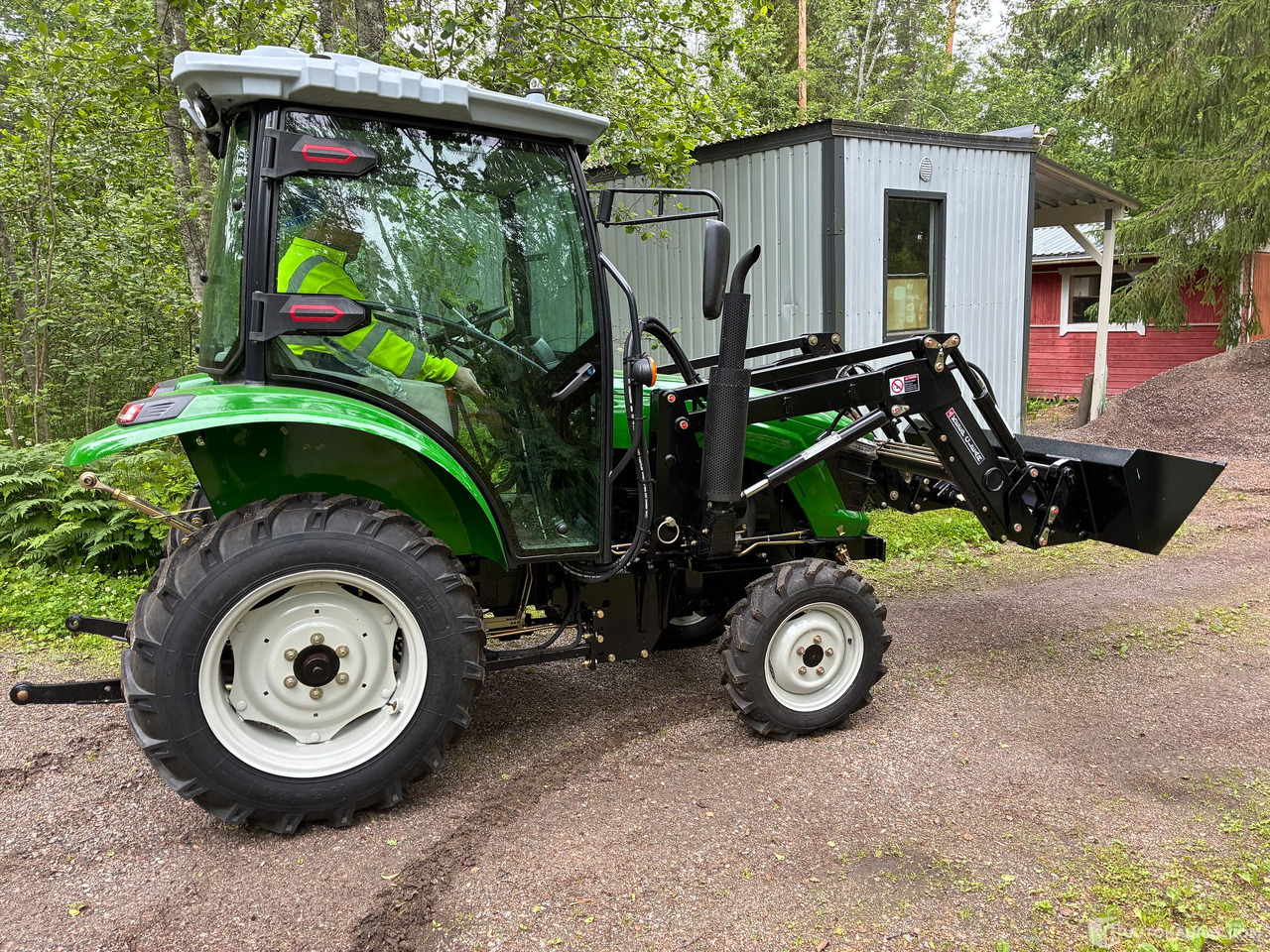 Muu merkki QL 504, 2024 Traktori + Etukuormaaja, Lahti - Agricultural machinery: picture 3 Muu merkki QL 504, 2024 Traktori + Etukuormaaja, Lahti - Agricultural machinery: picture 3