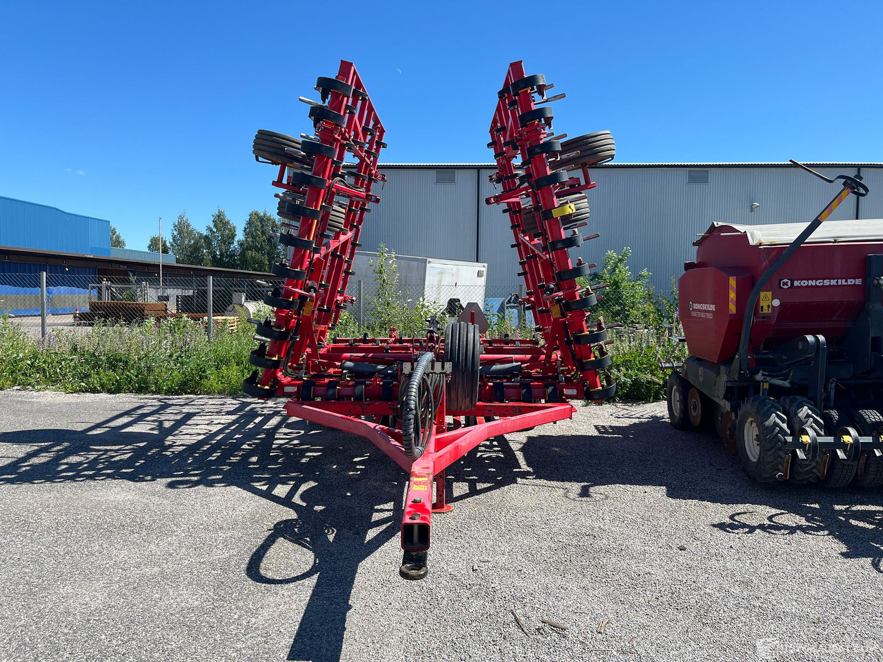 Väderstad NZ Aggressive NZA 800, siistikuntoinen äes, 2011, Salo - Agricultural machinery: picture 2 Väderstad NZ Aggressive NZA 800, siistikuntoinen äes, 2011, Salo - Agricultural machinery: picture 2