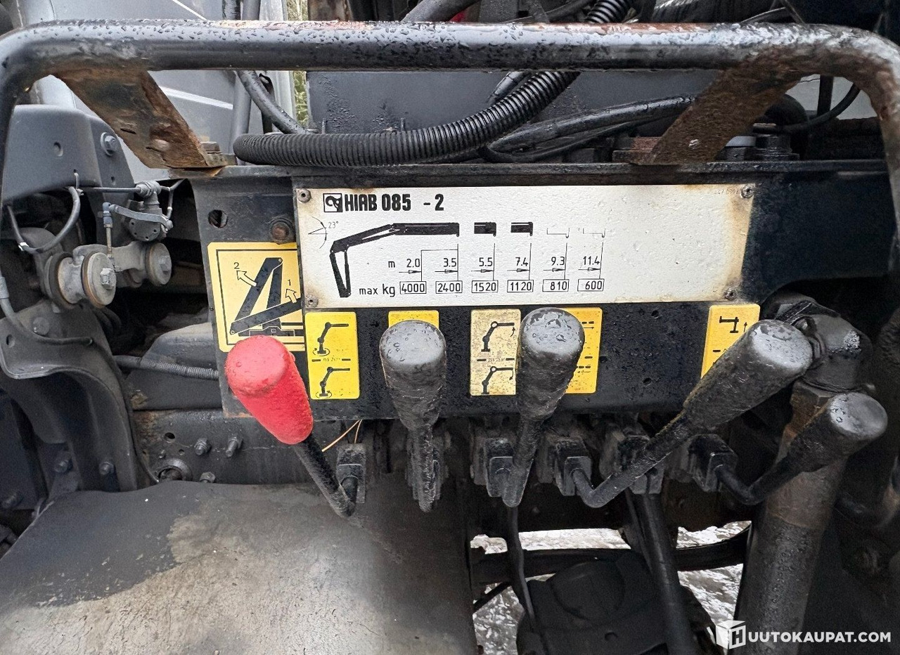 Dropside/ Flatbed truck, Crane truck Scania G94 260 hp, 4x2, with HIAB crane and aluminium-sided flatbed, 2001, Kurikka: picture 8