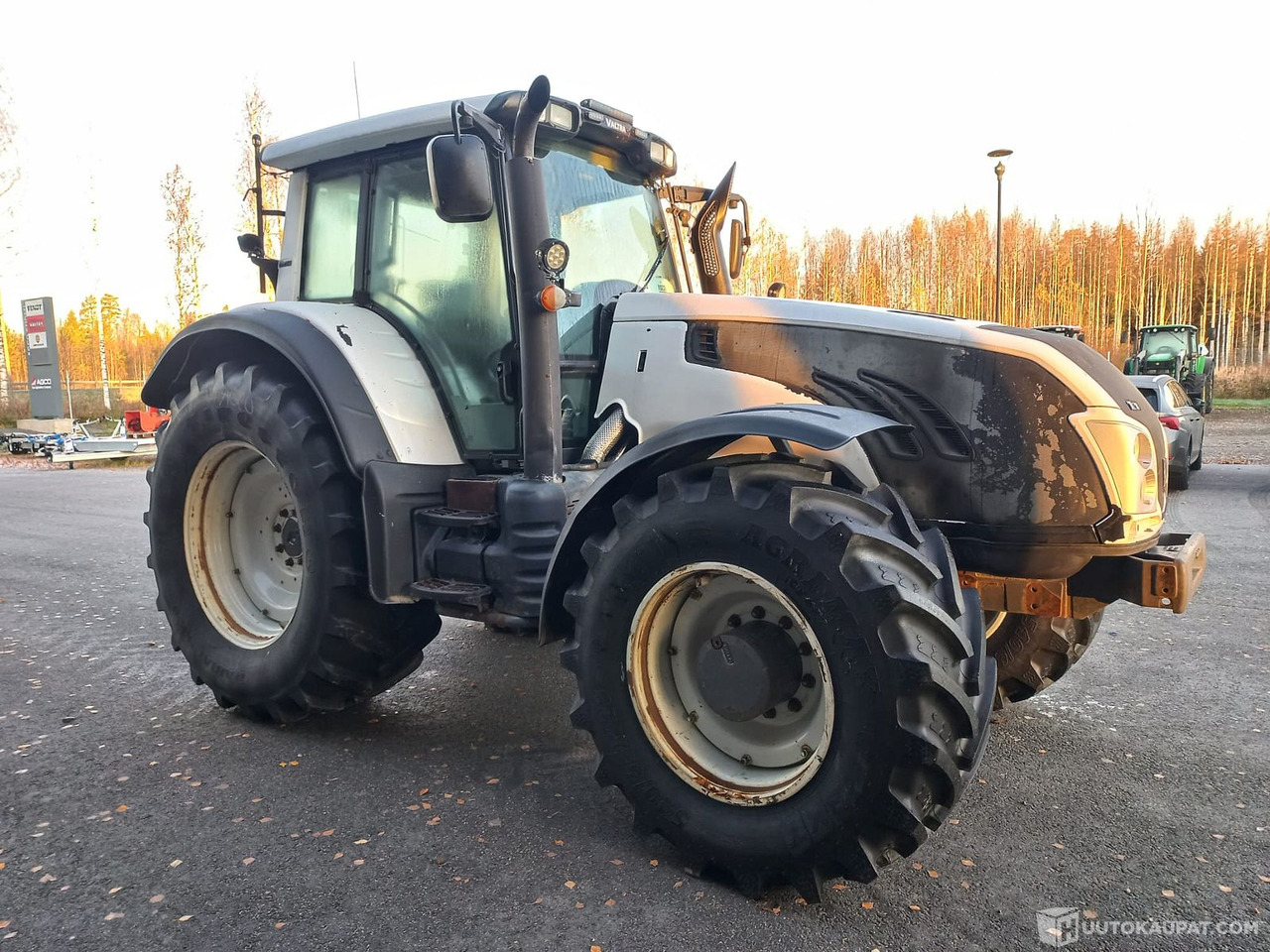 Valtra T213 VERSU, 2013, 11 100 h, Joensuu - Farm tractor: picture 2 Valtra T213 VERSU, 2013, 11 100 h, Joensuu - Farm tractor: picture 2