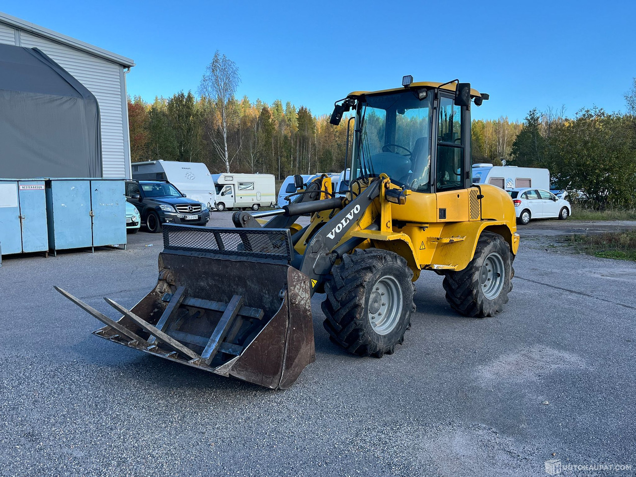 Volvo L35B Pro, pyöräkuormaaja avattavalla kauhalla ja piikeillä, 2005, Vihti - Wheel loader: picture 3 Volvo L35B Pro, pyöräkuormaaja avattavalla kauhalla ja piikeillä, 2005, Vihti - Wheel loader: picture 3