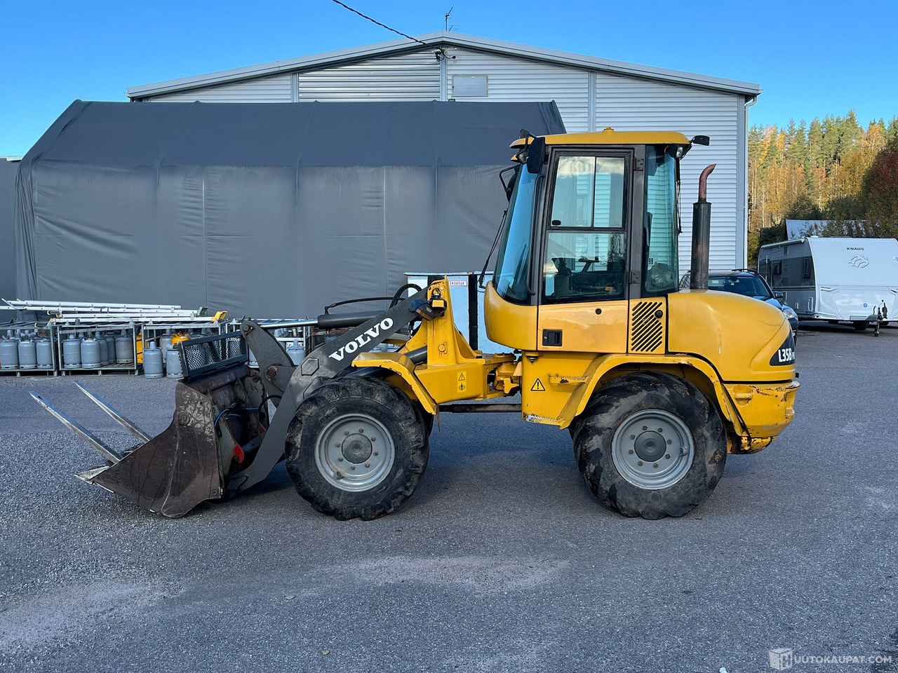 Volvo L35B Pro, pyöräkuormaaja avattavalla kauhalla ja piikeillä, 2005, Vihti - Wheel loader: picture 2 Volvo L35B Pro, pyöräkuormaaja avattavalla kauhalla ja piikeillä, 2005, Vihti - Wheel loader: picture 2