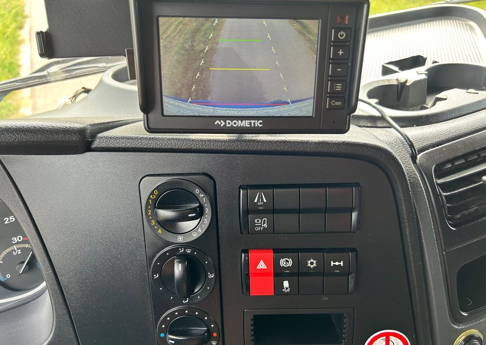 Mercedes-Benz Atego 1524 Z Niemiec 8.65m TOP 2018 Przód i tył na poduszkach 15t DMC / TOP STAN on lease Mercedes-Benz Atego 1524 Z Niemiec 8.65m TOP 2018 Przód i tył na poduszkach 15t DMC / TOP STAN: picture 16 Mercedes-Benz Atego 1524 Z Niemiec 8.65m TOP 2018 Przód i tył na poduszkach 15t DMC / TOP STAN on lease Mercedes-Benz Atego 1524 Z Niemiec 8.65m TOP 2018 Przód i tył na poduszkach 15t DMC / TOP STAN: picture 16