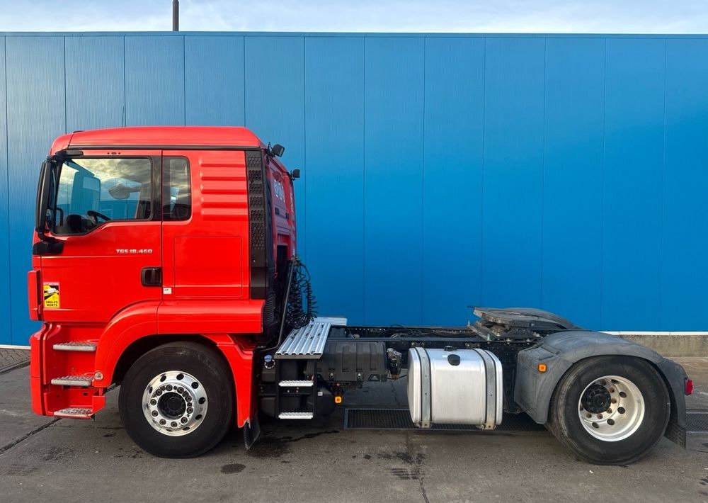 MAN TGS 18.460 NAUKA JAZDY ELKA AUTOMAT 4x2 STANDARD 315/70r22.5 SUPER STAN TGX 470 460 420 430 500 510 400 360 410 320 - Tractor unit: picture 2 MAN TGS 18.460 NAUKA JAZDY ELKA AUTOMAT 4x2 STANDARD 315/70r22.5 SUPER STAN TGX 470 460 420 430 500 510 400 360 410 320 - Tractor unit: picture 2