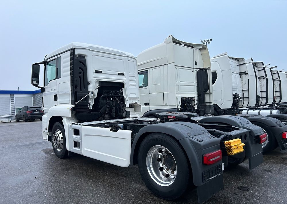 MAN TGS 18.500 TOP1 NAUKA JAZDY POLIFT ELKA AUTOMAT 4x2 STANDARD 315/70r22.5 SUPER STAN TGX 470 460 420 430 500 510 400 360 410 - Tractor unit: picture 4 MAN TGS 18.500 TOP1 NAUKA JAZDY POLIFT ELKA AUTOMAT 4x2 STANDARD 315/70r22.5 SUPER STAN TGX 470 460 420 430 500 510 400 360 410 - Tractor unit: picture 4