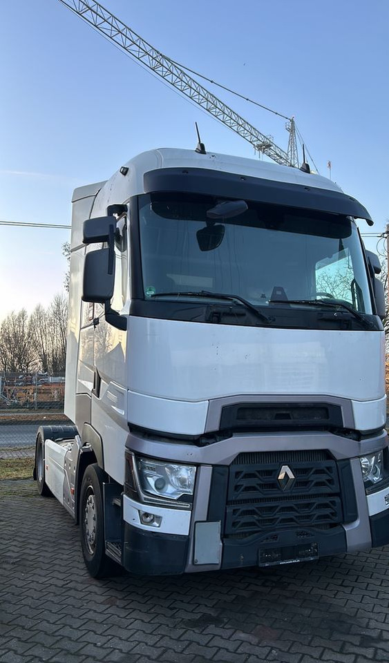 Renault HIGH GAMA T440 13l Volvo 2019 FULL SERWIS VIN: LD ! 13l STANDARD STANDARD / KLIMA POSTOJOWA / FULL OPCJA / T520 T480 / TOP STAN GAMA T - Tractor unit: picture 5 Renault HIGH GAMA T440 13l Volvo 2019 FULL SERWIS VIN: LD ! 13l STANDARD STANDARD / KLIMA POSTOJOWA / FULL OPCJA / T520 T480 / TOP STAN GAMA T - Tractor unit: picture 5