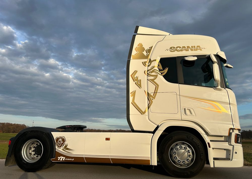 Scania R500 FULL AIR 2019 10x poduszki KLIMA POSTOJOWA / RETARDER / FULL SPOJLER / TOP STAN / od jedynego właściciela ! HYDRAULIKA spod beczki spożywczej ! / do wywrotu ruchomej podłogi beczki TOP TOP - Tractor unit: picture 4 Scania R500 FULL AIR 2019 10x poduszki KLIMA POSTOJOWA / RETARDER / FULL SPOJLER / TOP STAN / od jedynego właściciela ! HYDRAULIKA spod beczki spożywczej ! / do wywrotu ruchomej podłogi beczki TOP TOP - Tractor unit: picture 4