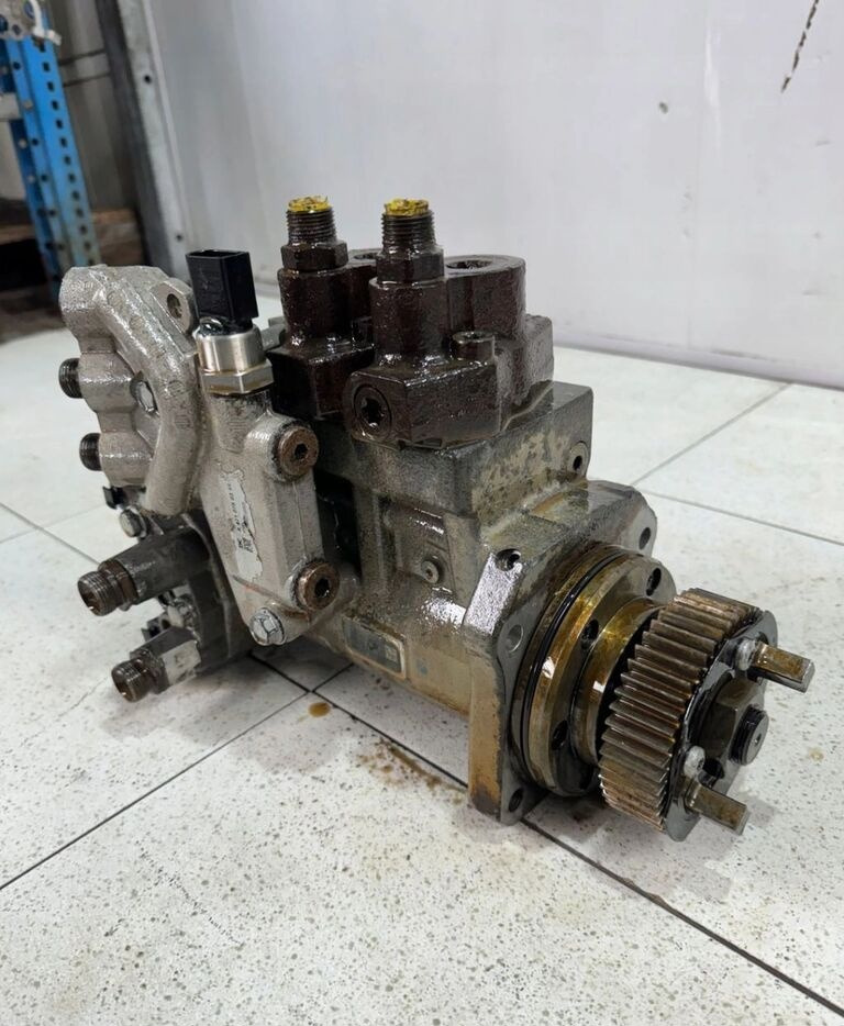 Mercedes-Benz Actros MP 4 A4700900850 truck - Fuel pump for Truck: picture 3 Mercedes-Benz Actros MP 4 A4700900850 truck - Fuel pump for Truck: picture 3