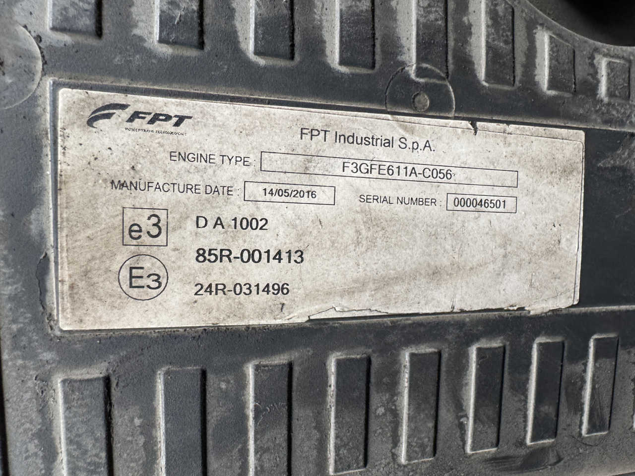 IVECO STRALIS HI-WAY - Spare parts: picture 4 IVECO STRALIS HI-WAY - Spare parts: picture 4