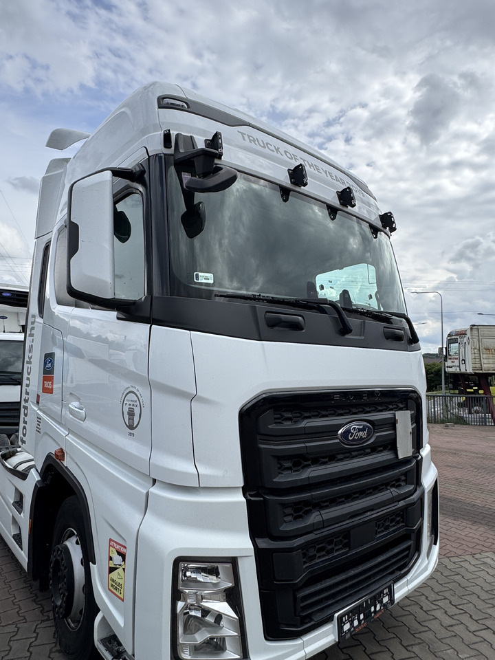 Ford F-Max - Cab: picture 1 Ford F-Max - Cab: picture 1