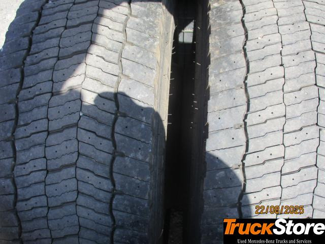 Tractor unit Mercedes-Benz Actros 1845 LS nRL: picture 8