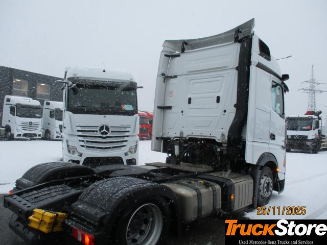 Mercedes-Benz Actros 1845 LS nRL - Tractor unit: picture 3 Mercedes-Benz Actros 1845 LS nRL - Tractor unit: picture 3