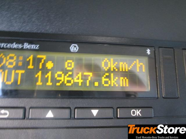 Tractor unit Mercedes-Benz Actros 1845 LS nRL: picture 8