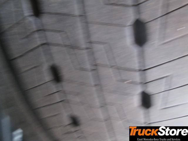 Tractor unit Mercedes-Benz Actros 1845 LS nRL: picture 10
