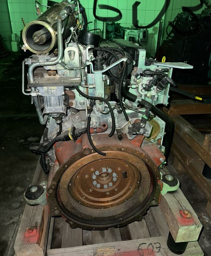 Deutz TCD 4.1 L4   Deutz - Engine for Excavator: picture 1 Deutz TCD 4.1 L4   Deutz - Engine for Excavator: picture 1