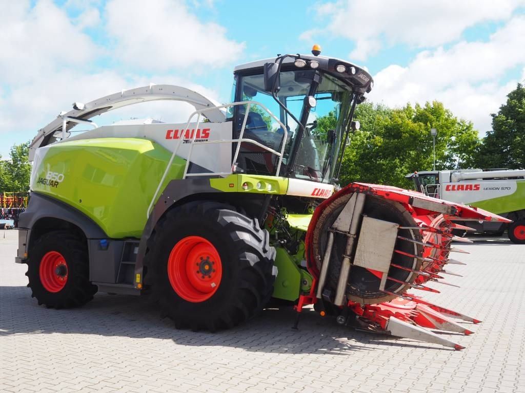 Claas Jaguar 850 + Kemper 445 - Forage harvester: picture 4 Claas Jaguar 850 + Kemper 445 - Forage harvester: picture 4