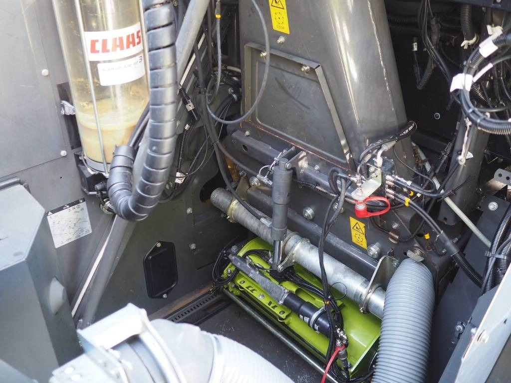 Forage harvester Claas Jaguar 950 4x4: picture 12