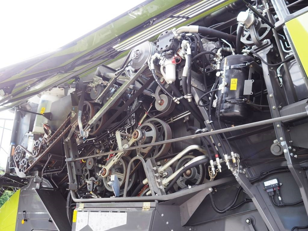 Combine harvester Claas Lexion 6700TT + Convio Flex 770: picture 8