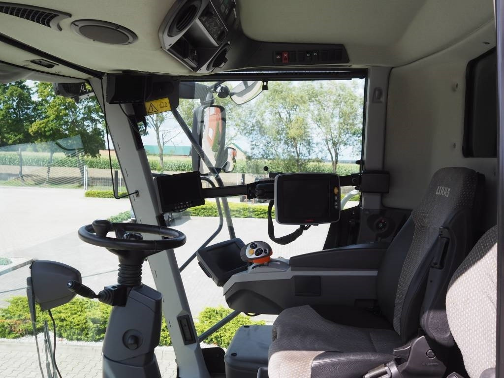 Claas Lexion 750 GPS + V770 - Combine harvester: picture 5 Claas Lexion 750 GPS + V770 - Combine harvester: picture 5