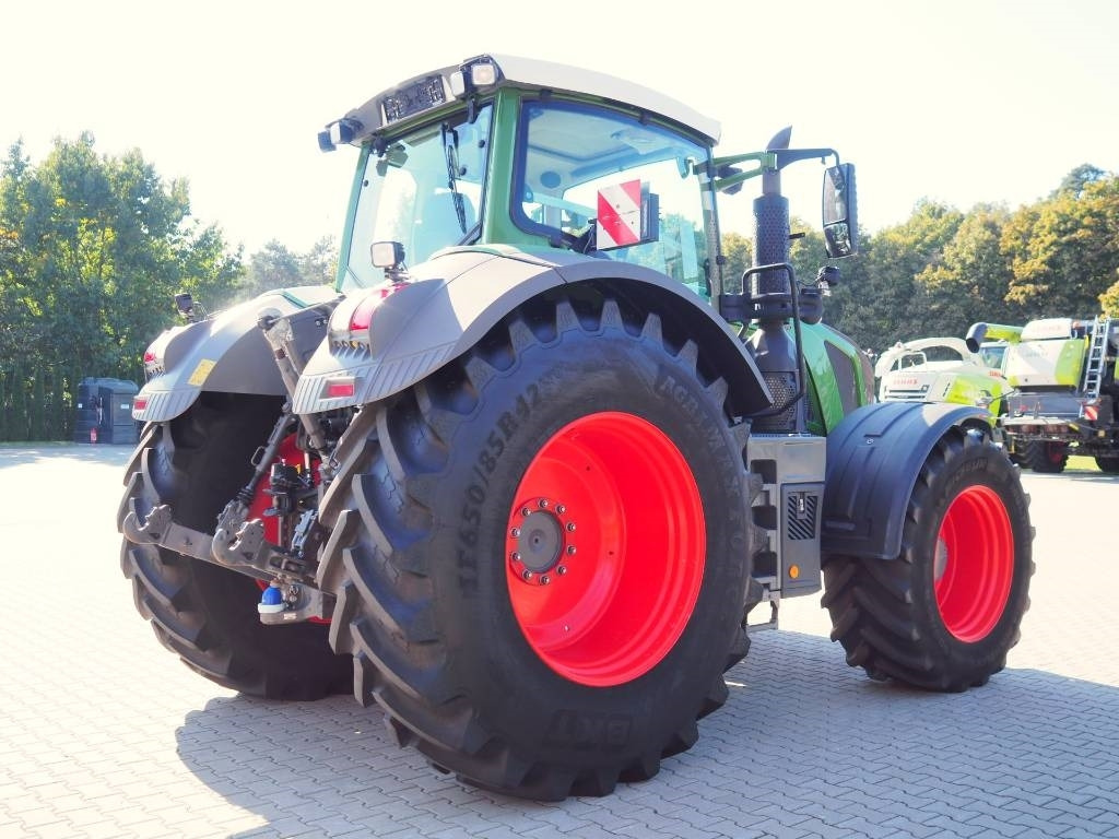 Fendt 824 Vario S4 ProfiPlus, GPS - Farm tractor: picture 3 Fendt 824 Vario S4 ProfiPlus, GPS - Farm tractor: picture 3