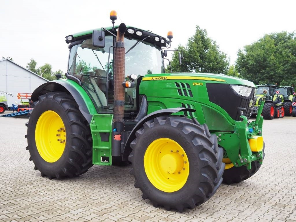 John Deere 6150R - Farm tractor: picture 4 John Deere 6150R - Farm tractor: picture 4