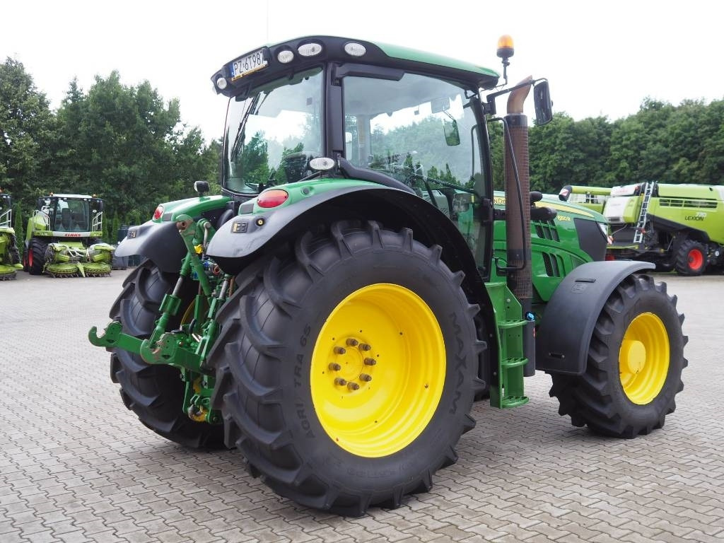 John Deere 6150R - Farm tractor: picture 3 John Deere 6150R - Farm tractor: picture 3