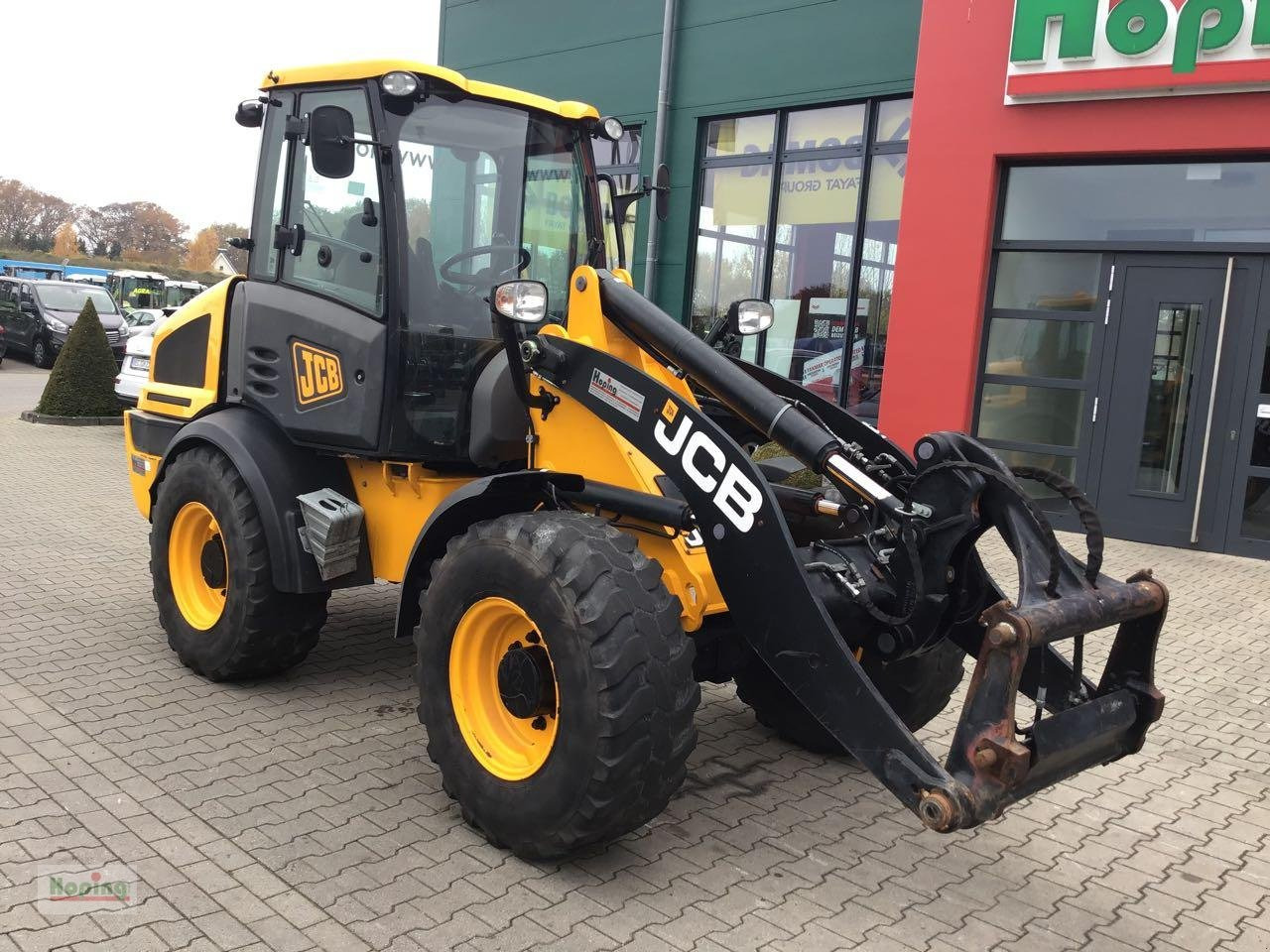 JCB 409 - Wheel loader: picture 1 JCB 409 - Wheel loader: picture 1