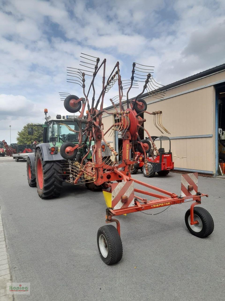 Niemeyer RS 620 - Tedder/ Rake: picture 4 Niemeyer RS 620 - Tedder/ Rake: picture 4