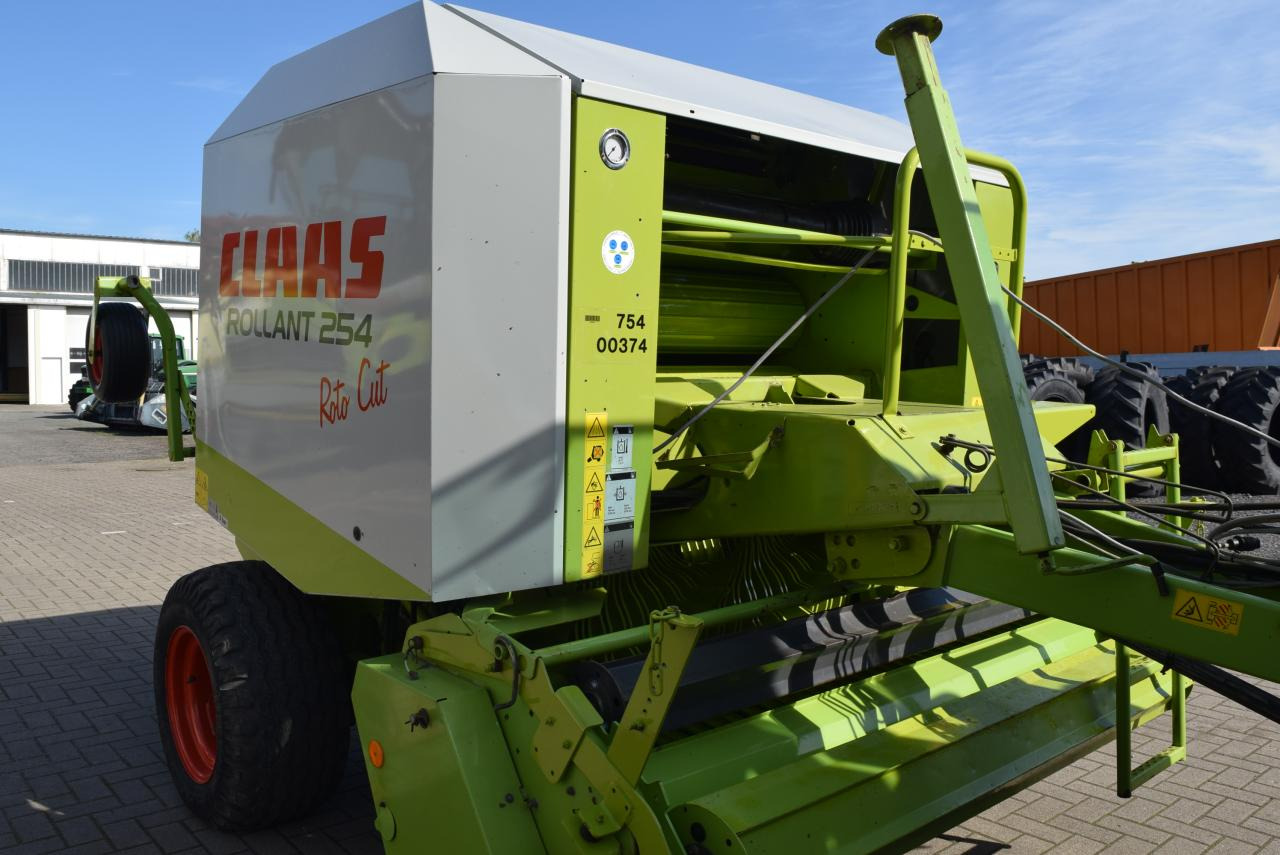 CLAAS Rollant 254 RC - Round baler: picture 3 CLAAS Rollant 254 RC - Round baler: picture 3
