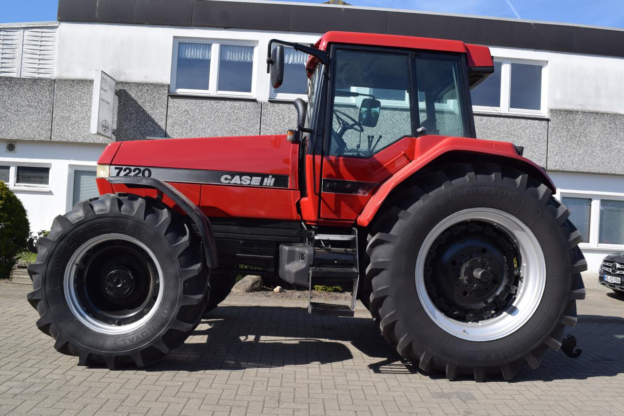 Case-IH 7220 Magnum - Farm tractor: picture 3 Case-IH 7220 Magnum - Farm tractor: picture 3