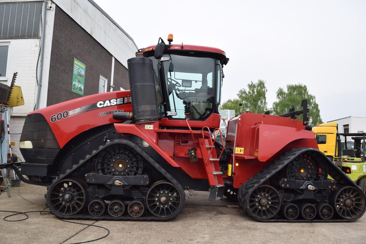 Case-IH Quadtrac 600 - Tracked tractor: picture 3 Case-IH Quadtrac 600 - Tracked tractor: picture 3