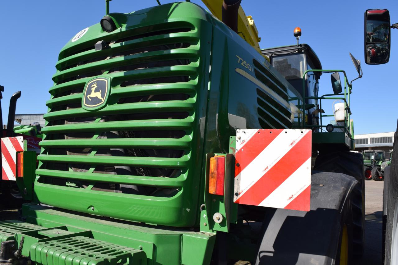 John Deere 7250 i - Forage harvester: picture 5 John Deere 7250 i - Forage harvester: picture 5
