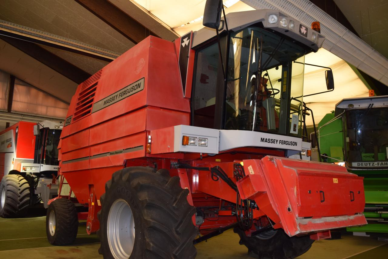 Massey Ferguson MF 40 RS - Combine harvester: picture 2 Massey Ferguson MF 40 RS - Combine harvester: picture 2