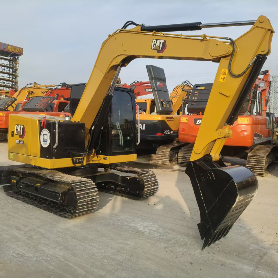 CATERPILLAR 307.5E2 - Mini excavator: picture 3 CATERPILLAR 307.5E2 - Mini excavator: picture 3