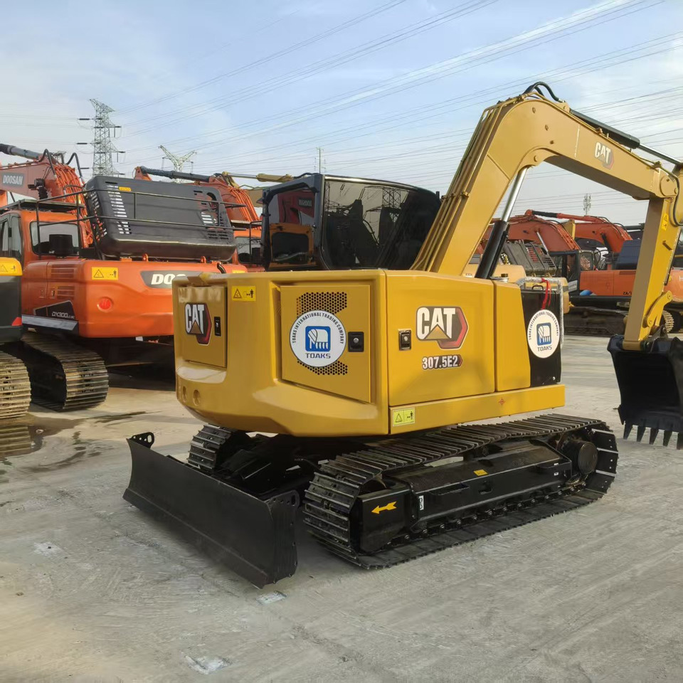 CATERPILLAR 307.5E2 - Mini excavator: picture 2 CATERPILLAR 307.5E2 - Mini excavator: picture 2