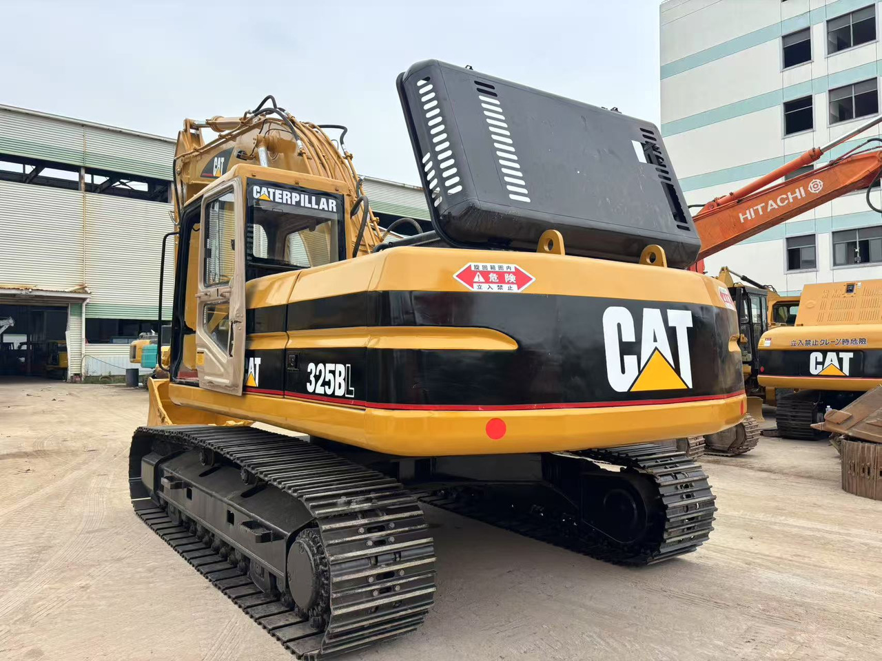 CATERPILLAR 325B - Crawler excavator: picture 3 CATERPILLAR 325B - Crawler excavator: picture 3
