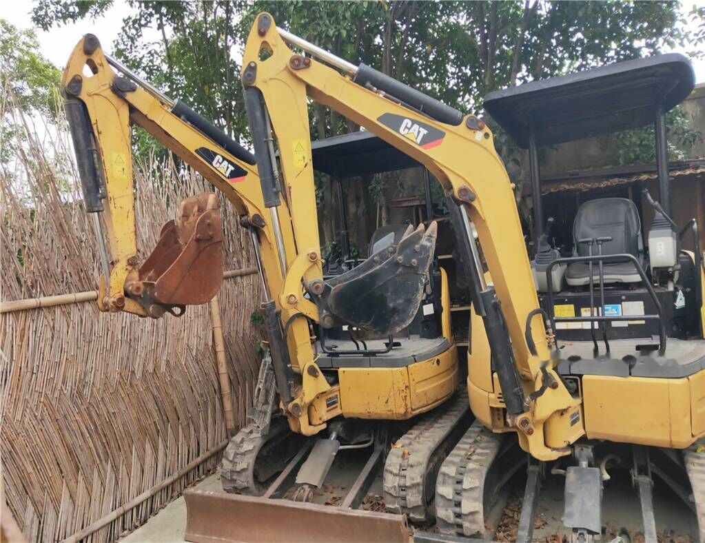 Mini excavator Caterpillar 302C: picture 5