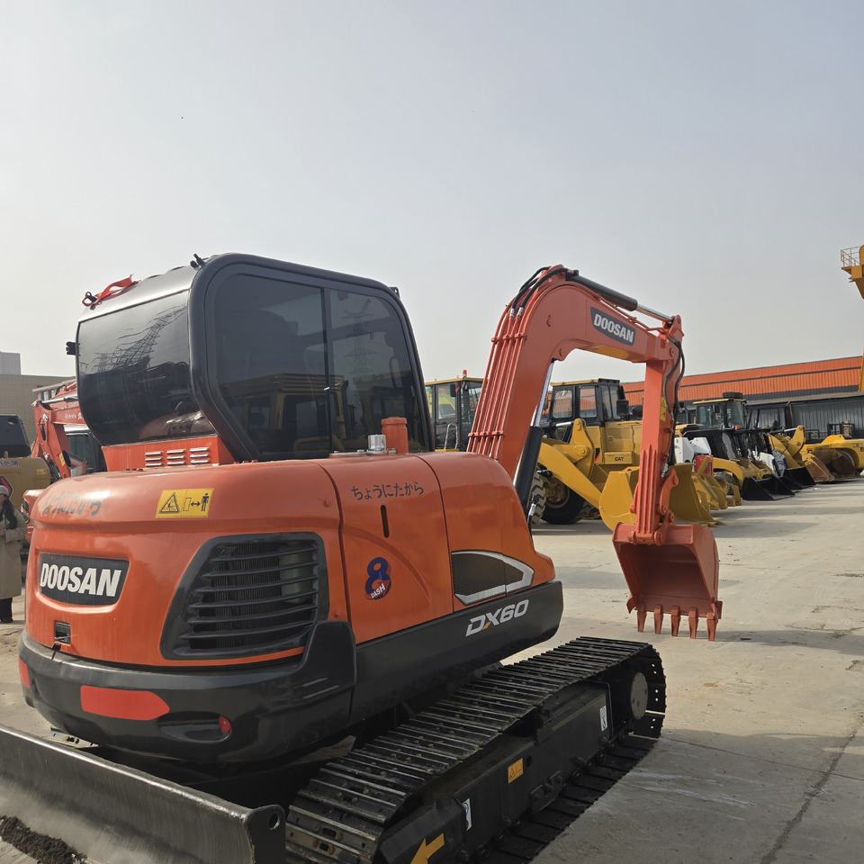 Doosan DX60 - Crawler excavator: picture 4 Doosan DX60 - Crawler excavator: picture 4