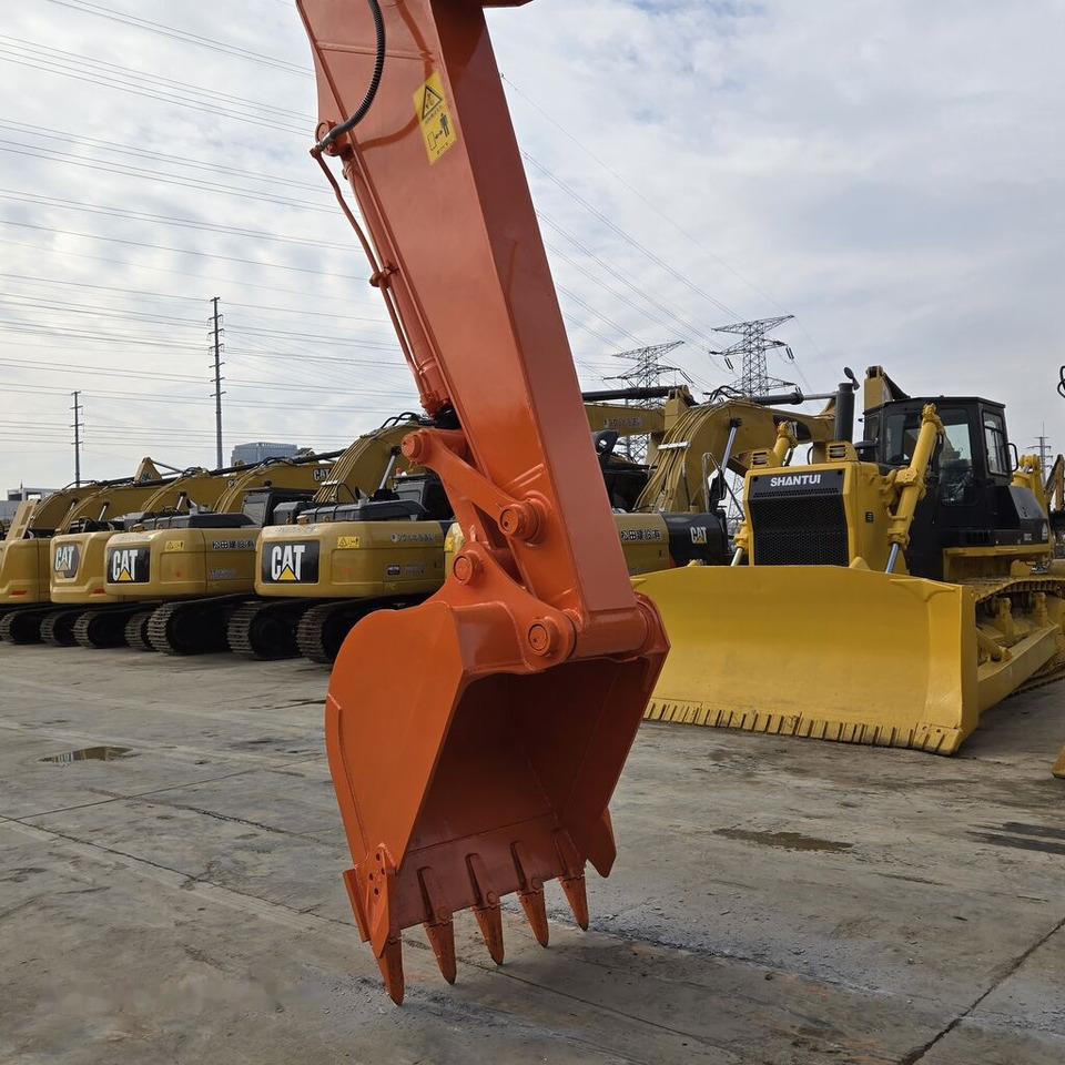 Hitachi ZX250 - Crawler excavator: picture 3 Hitachi ZX250 - Crawler excavator: picture 3